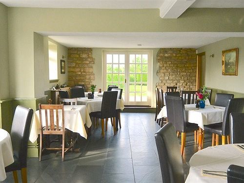 Coach & Horses Hotel Bourton-on-the-Water Buitenkant foto